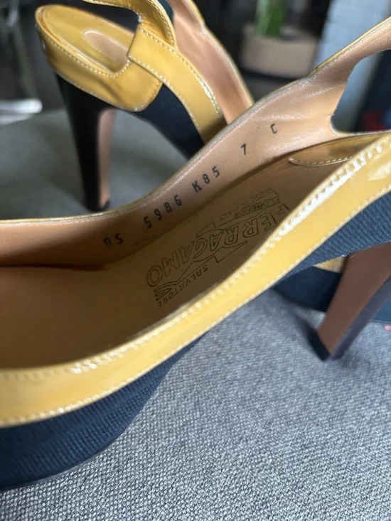 Vintage Salvatore Ferragamo Women’s Heels - Picture 4 of 5